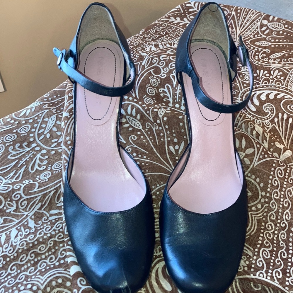 🙂Nine West heels